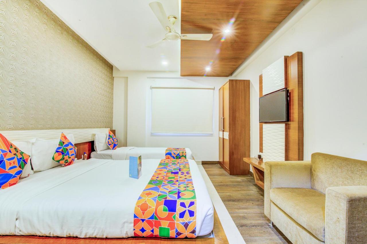 Fabhotel Empark Bangalore Exterior foto